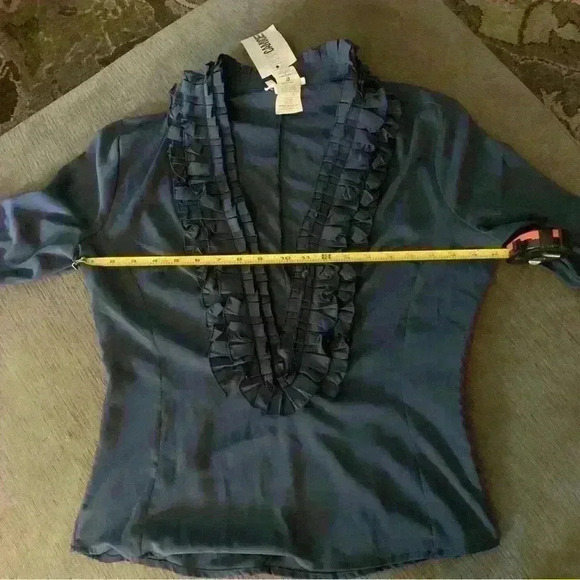 Nara Camicie Navy Ruffle Blouse size 4 NWT - Picture 11 of 15